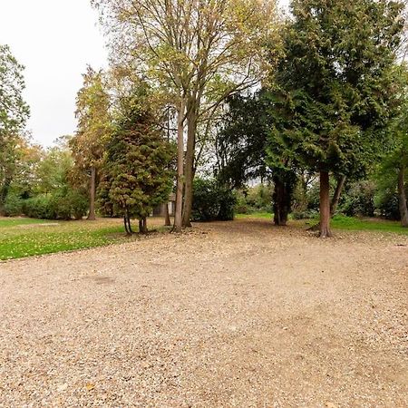 Dorney Windsor Legoland 5 Star Stay For Upto 14 Guests Exterior foto